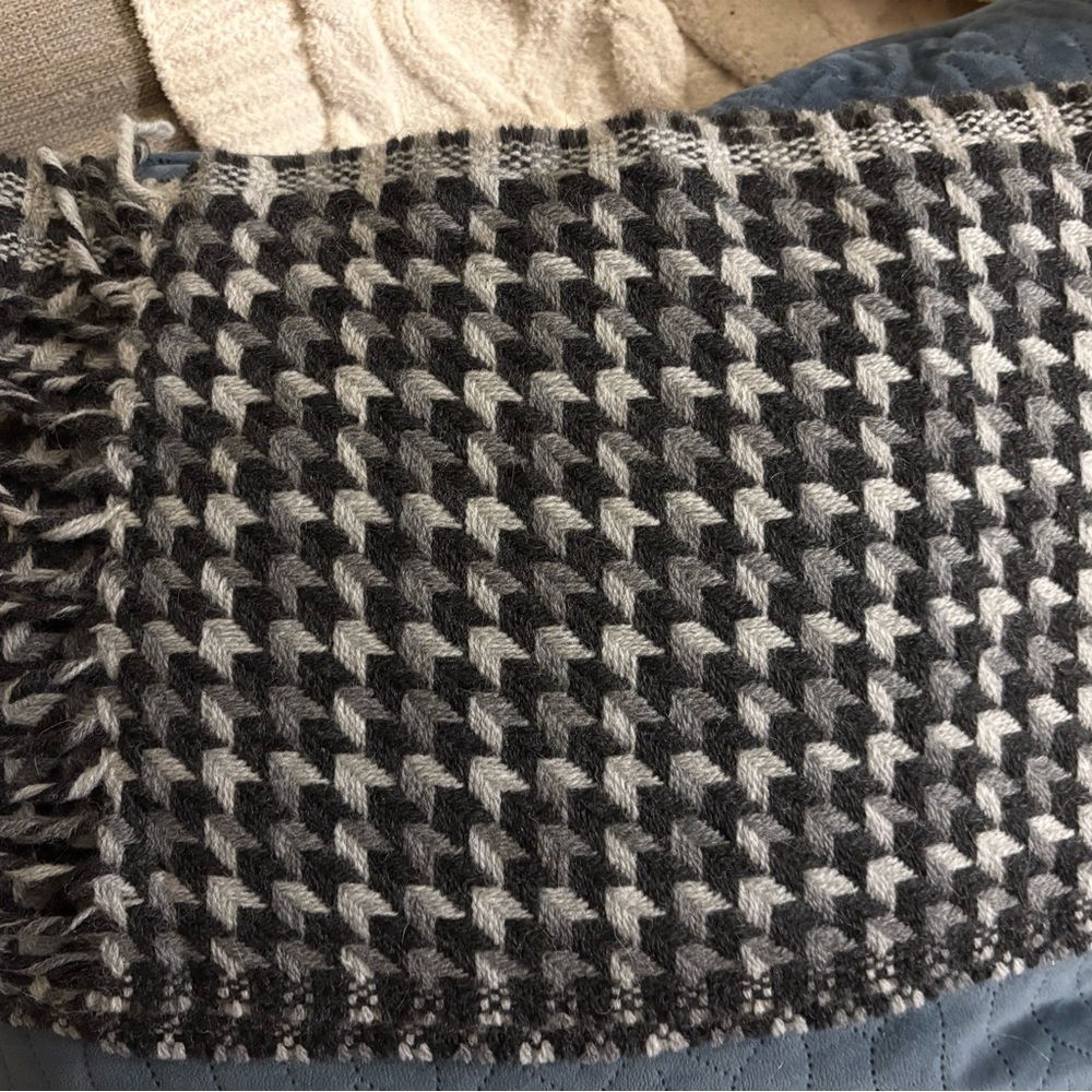 Black and Gray Houndstooth Scarf